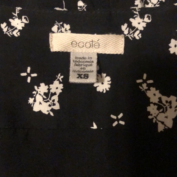 Urban Outfitters Ecote Black White Floral Long Sleeve Shorts Romper XS - Picture 11 of 12